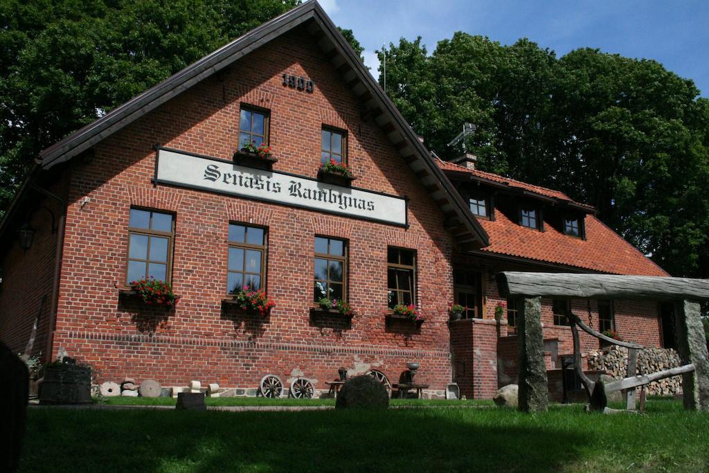 Hotel Senasis Rambynas Lumpenai Zewnętrze zdjęcie